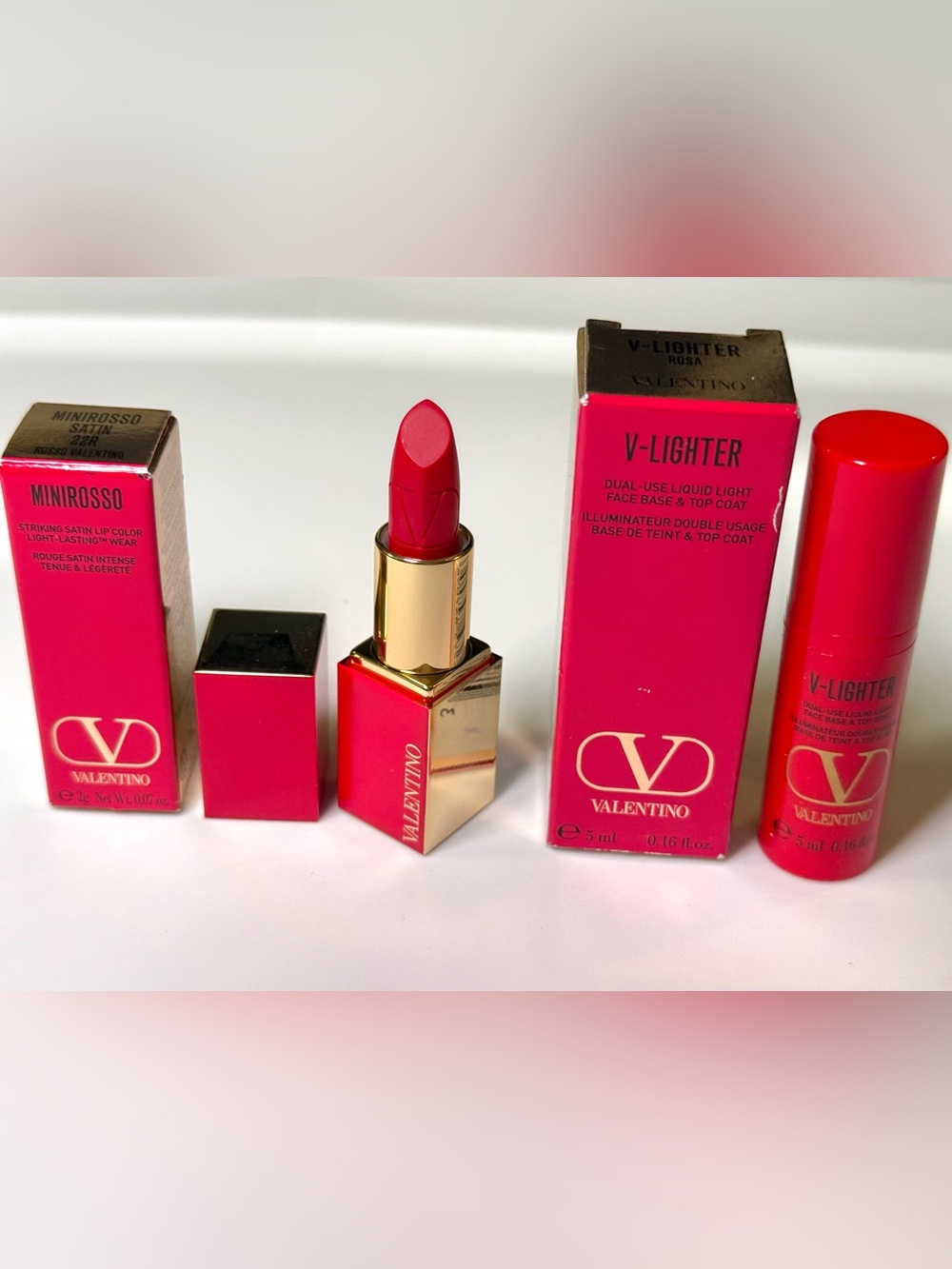 New Valentino travel size lipstick 22r 2g and v-lighter in Rosa 5ml